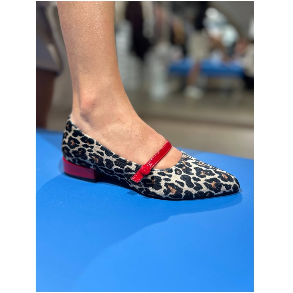 3495 GIAGUARO BEIGE / VERNICE ROSSA