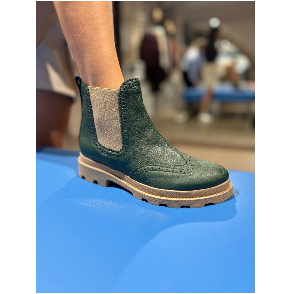 9654 ELEFANTE VERDONE / NOCCIOLA